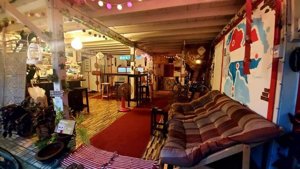 Thaimex Cafe & Homestay Backpackers- Adults Only Prachuap Khiri Khan Exterior photo